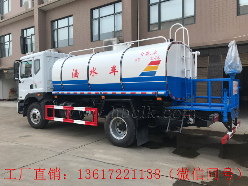 東風(fēng)多利卡D9熱水配送車(chē)